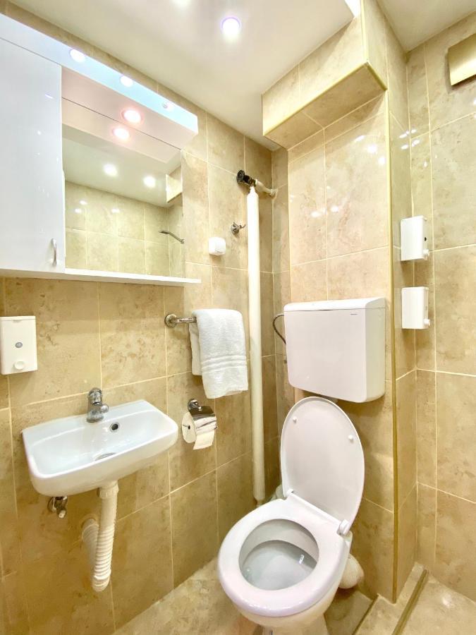 Glorious Rooms Ниш Екстер'єр фото